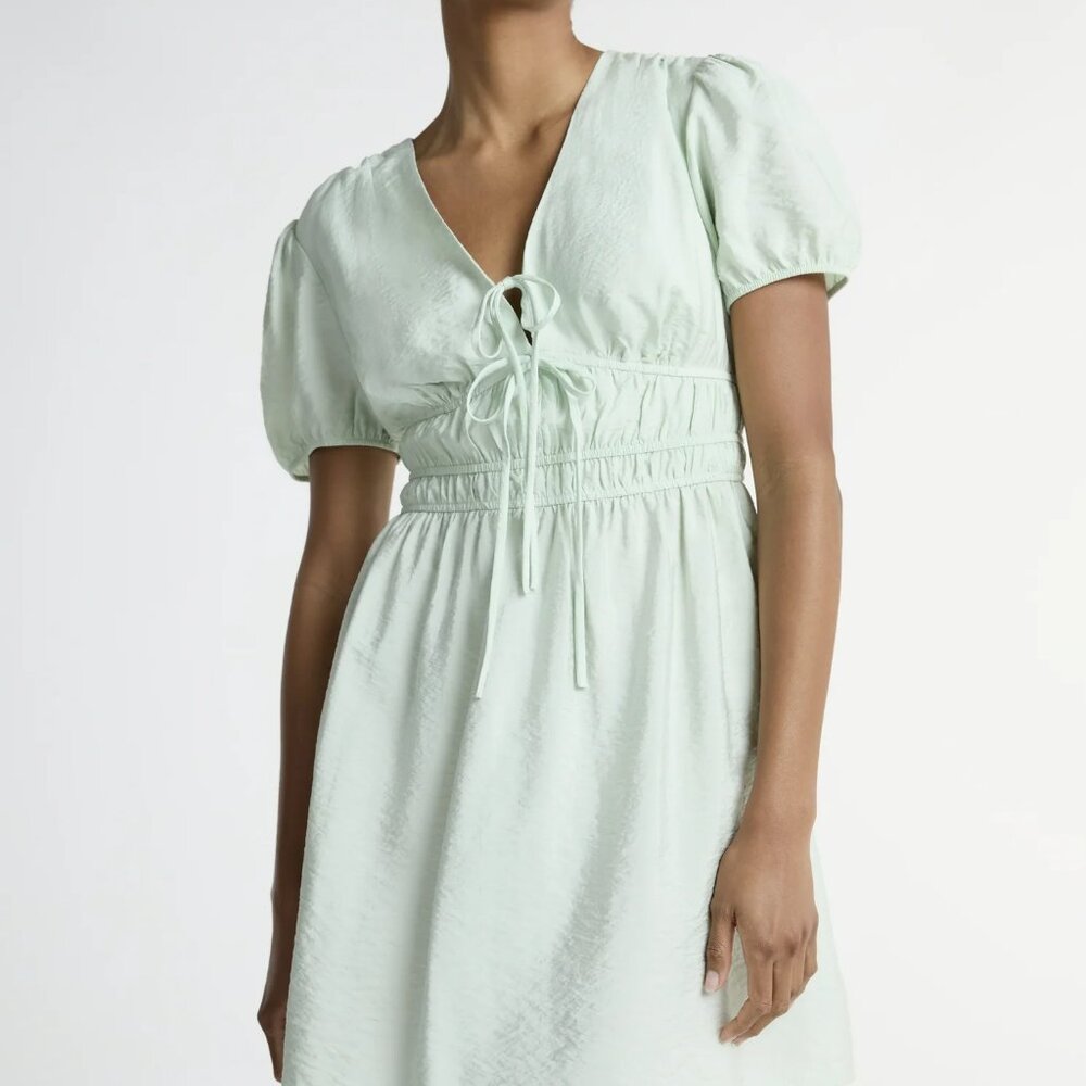 NWT, SZ M (8-10) Shirred Bodice Mini Dress, Ice Green